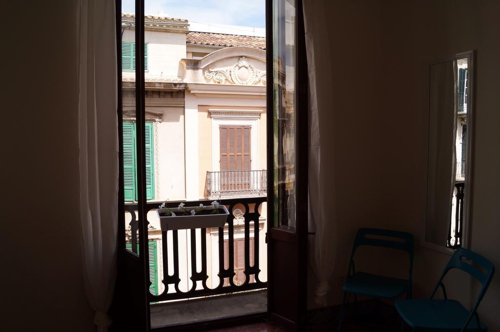 Hostel Pura Vida - Albergue Juvenilパルマ・デ・マリョルカ 部屋 写真